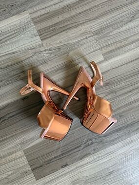 Pleaser Rose Gold 7-inch Heels